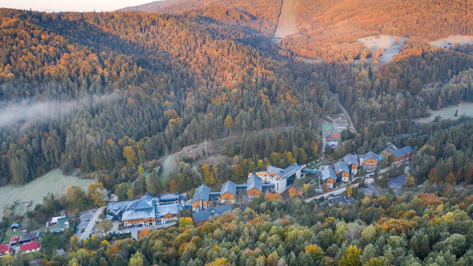 Hotel Czarny Potok Resort Spa & Conference Krynica-Zdrój Esterno foto